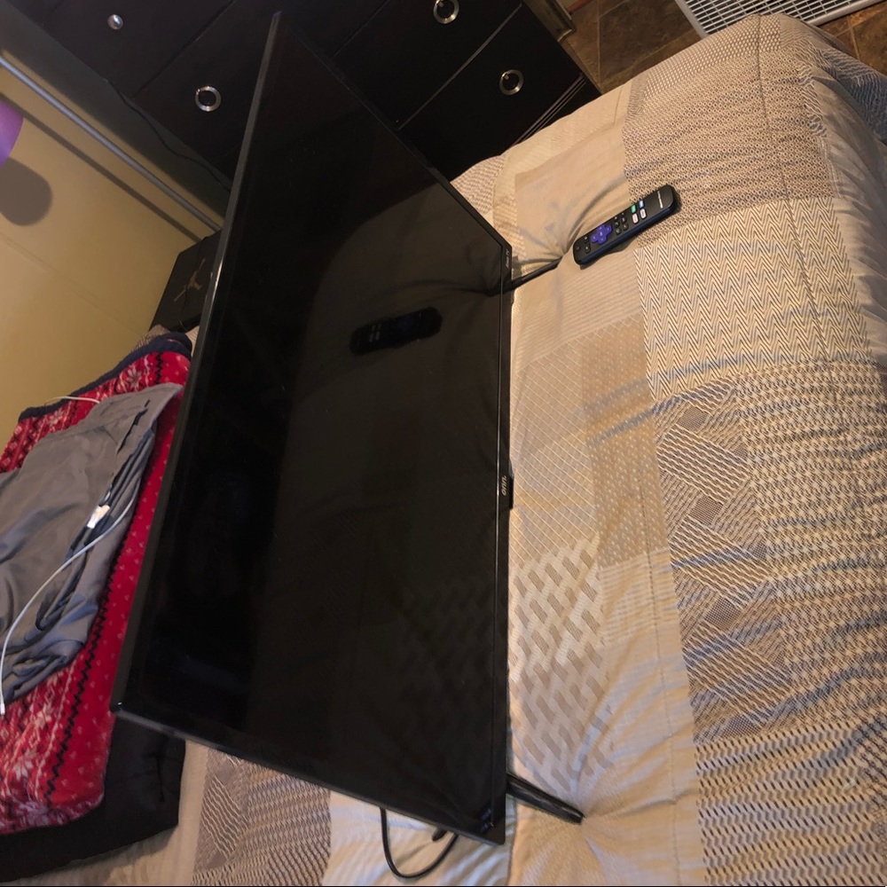 32 in. Roku SmartTV